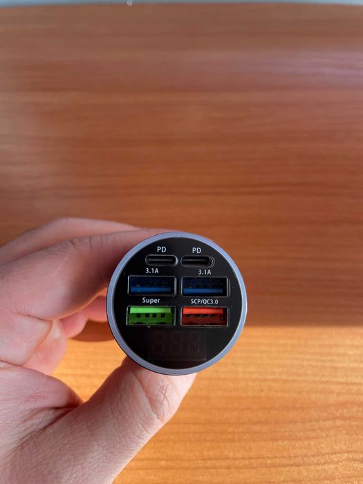 Трансмитер/Зареждач за кола