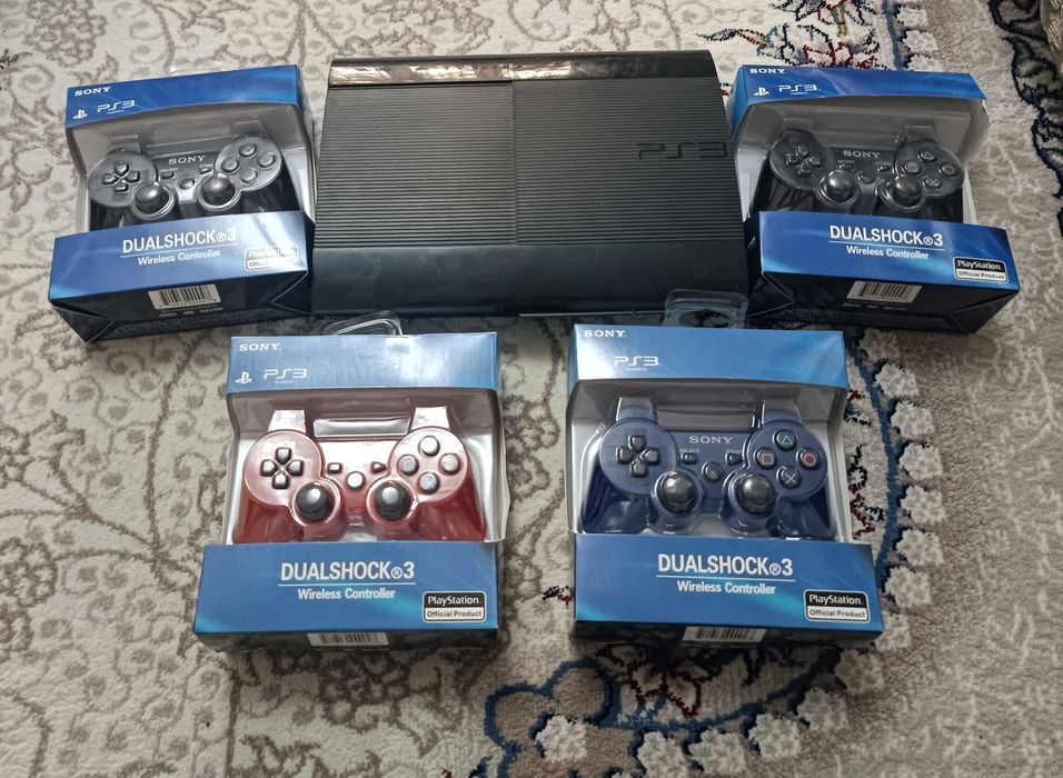 Ps3 500gb 50o'yin 4yangi pult Sony PlayStation 3