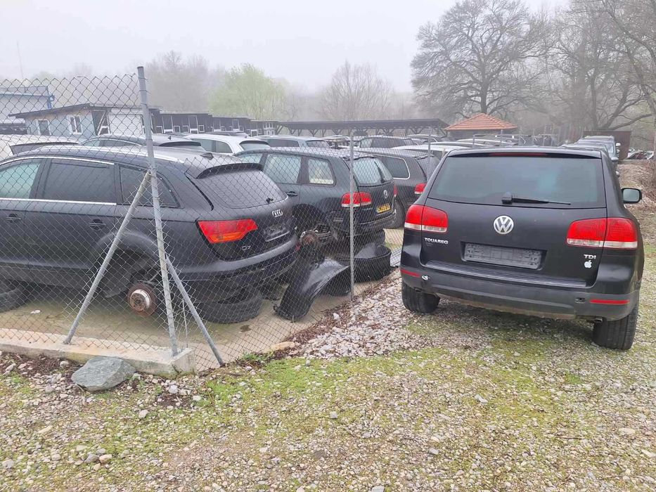 Vw Touareg 2.5 R5 ,174 к.с. автомат , 60 броя на части