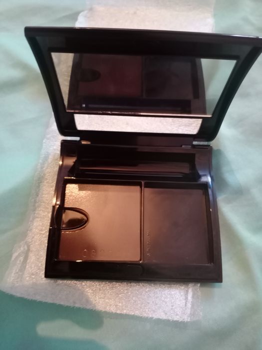 Футляр с зеркалом для косметики