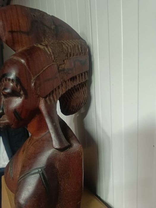 Голяма дървена статуетка на племето  Фулани