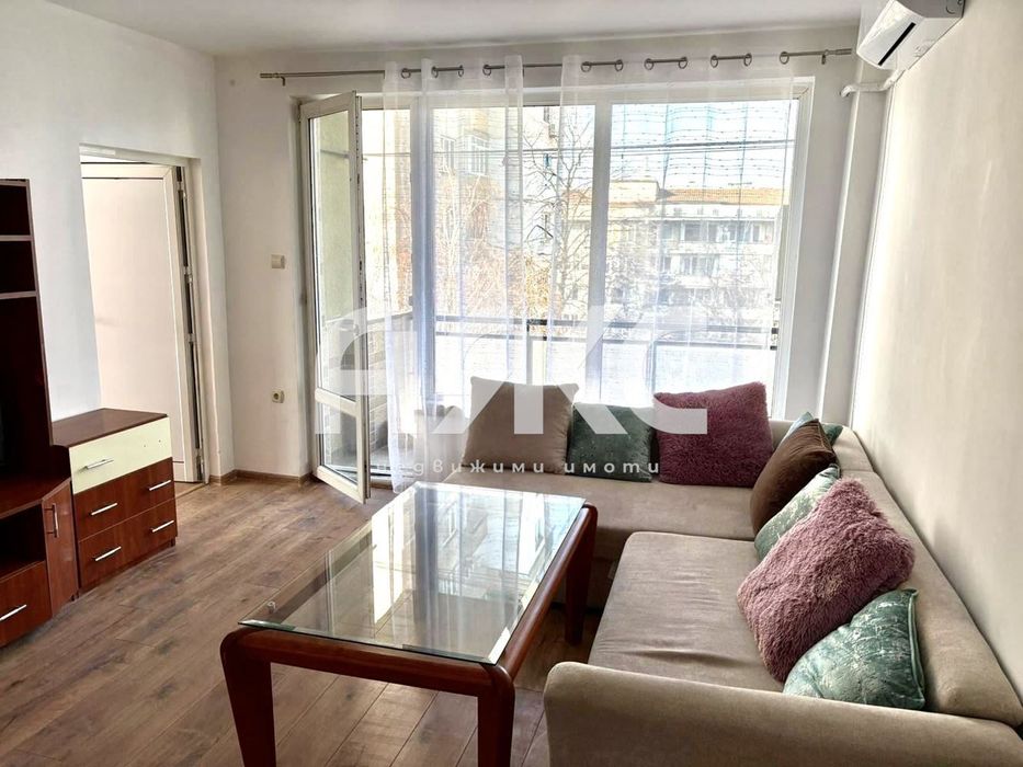 Тристаен обзаведен апартамент в кв. Хиподрума до МЕТРОСТАНЦИЯ