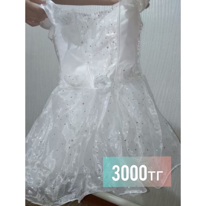 Продам детские платья