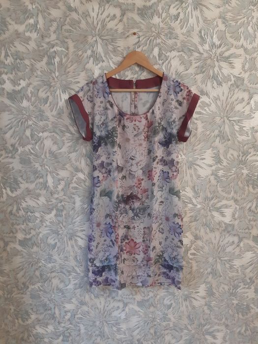 Платья новые, распродажа.