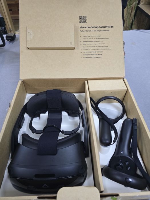 HTC Vive Focus Vision VR
