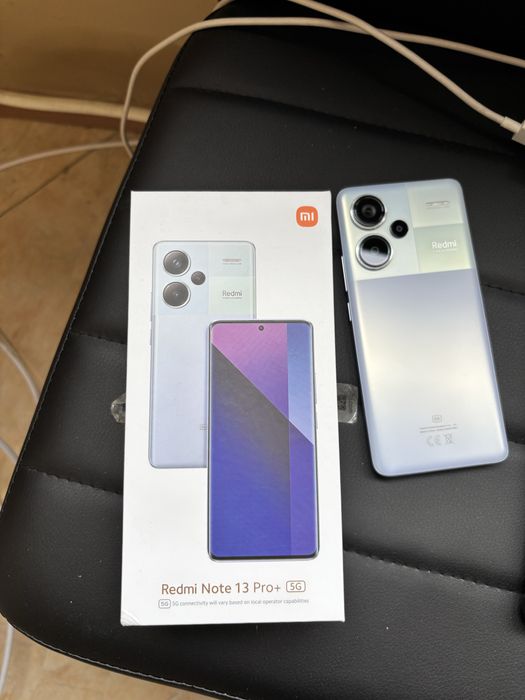Продавам redmi note 13 pro plus 512gb 12 ram