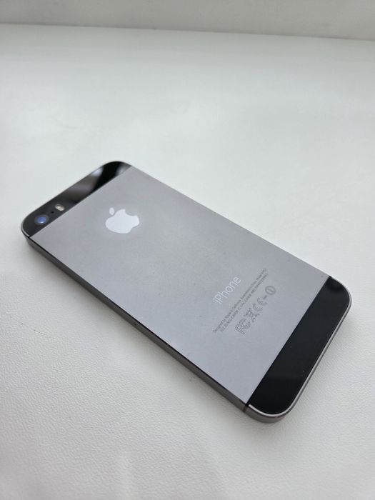 iPhone 5S 16gb Space Gray