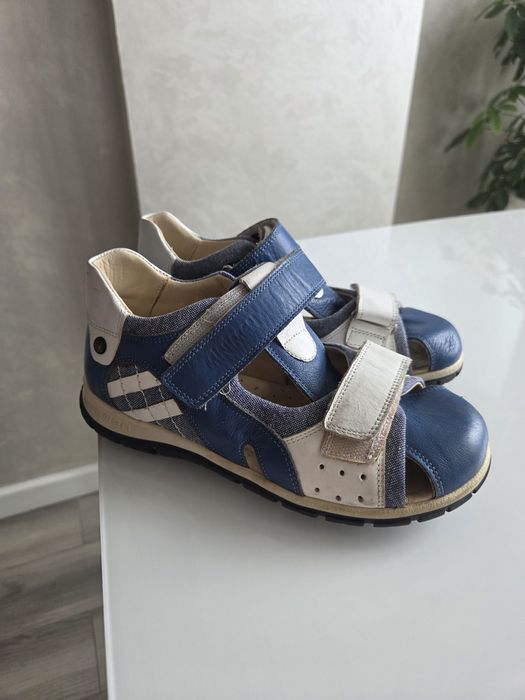 Продам сандали ортопедические