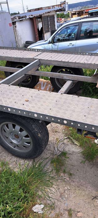 Платформа 8.2 м двуоса за автомобили или строителни материали