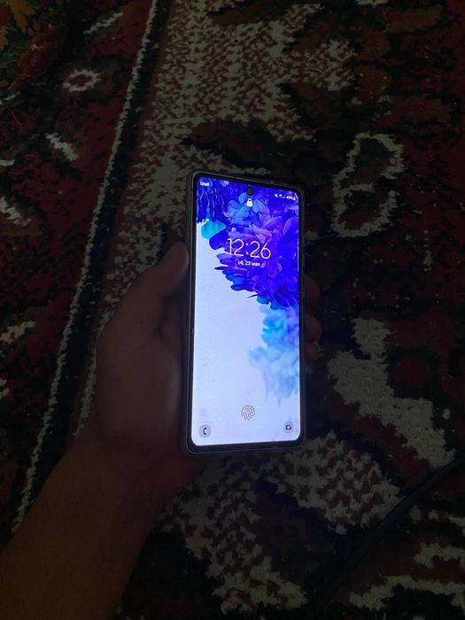 Samsung s20FE 128