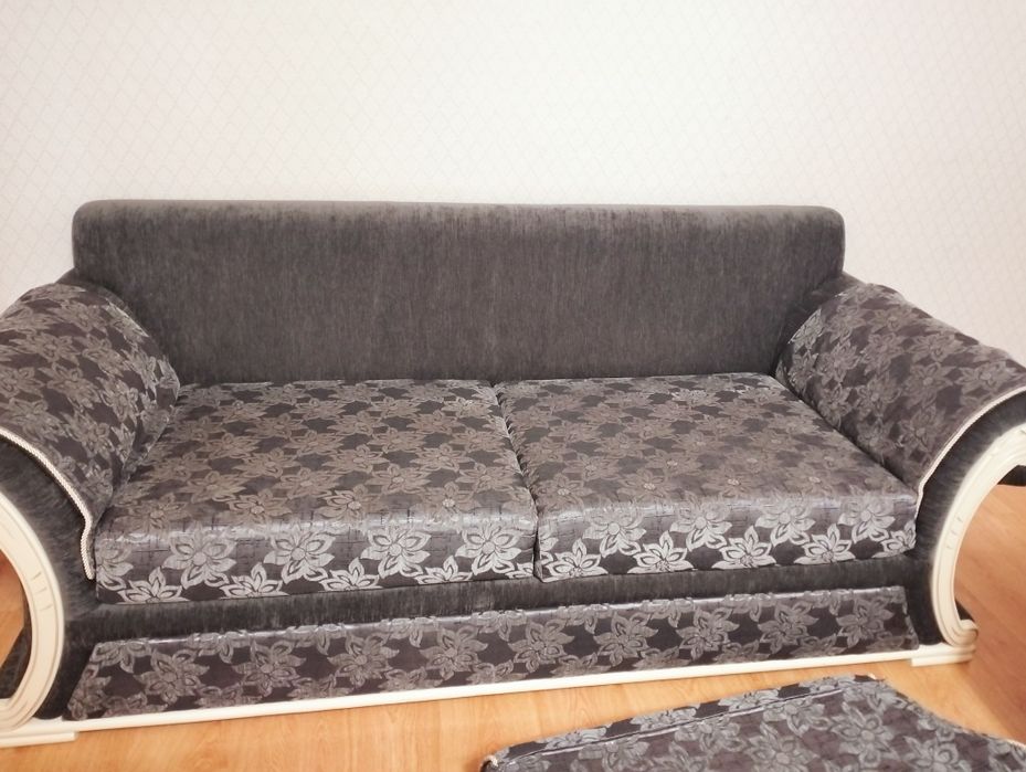 Продам диван 220×90