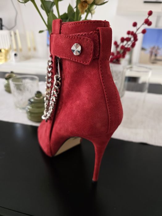 Pantofi cu toc Guess piele