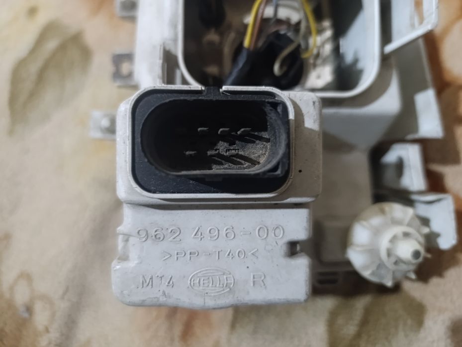 Фара на Фольксваген Поло