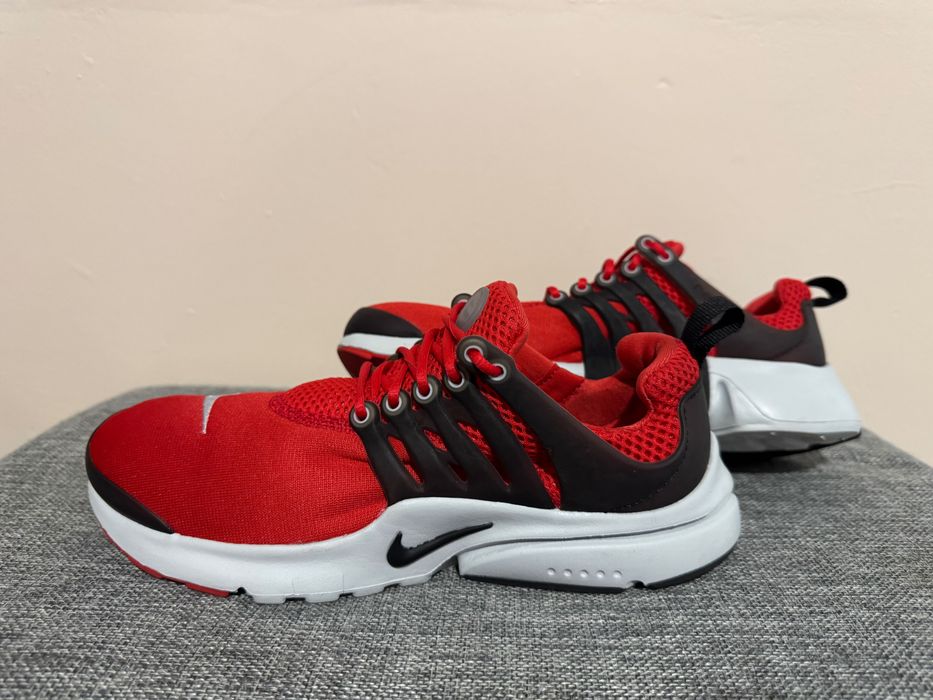Nike Air Presto University Red Black.