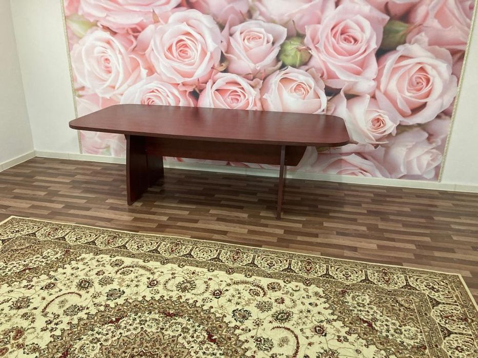 Стол для гостиной