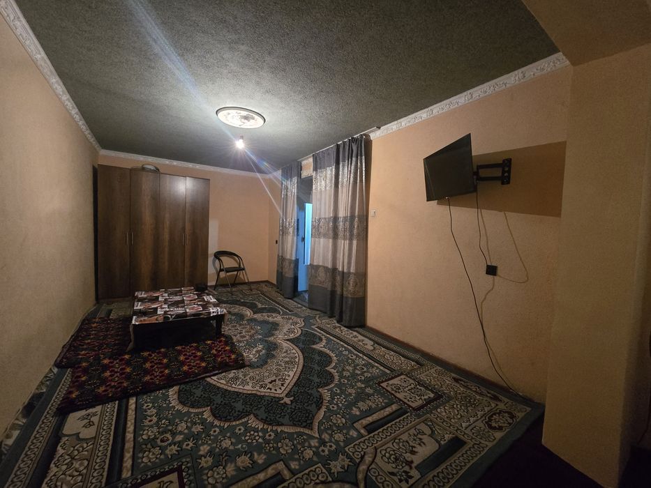 Zudlik bilan frunze massifda 1 xonali kvartira ijaraga beriladi