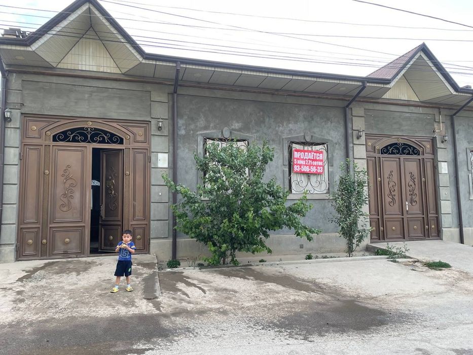 Srochna sotiladi Keles ko'k tereda uy sotiladi 5 xona 2.71 sotu