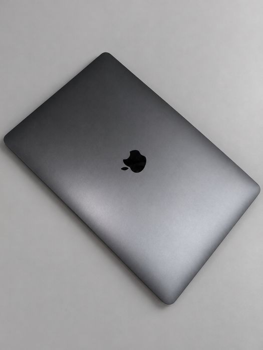 MacBook Air M1 2020 Space Grey, 8GB RAM, 1TB SSD, baterie 92%