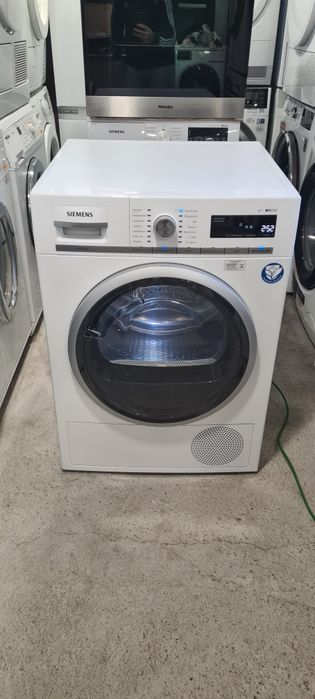 Сушилня с термопомпа 8кг Siemens R290
