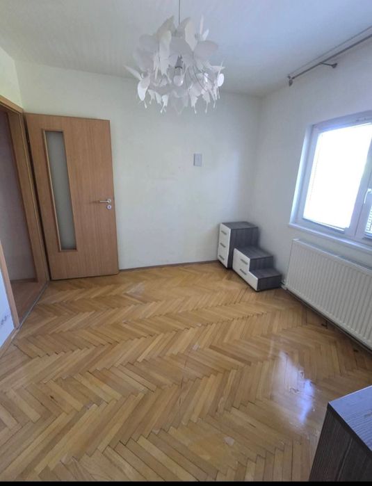 Apartament 3 camere - Complexul Studențesc