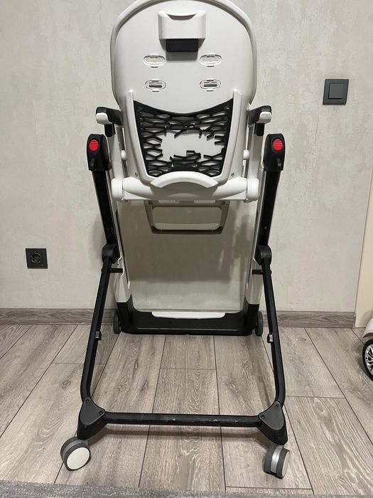 Стульчик для кормления Peg Perego Siesta