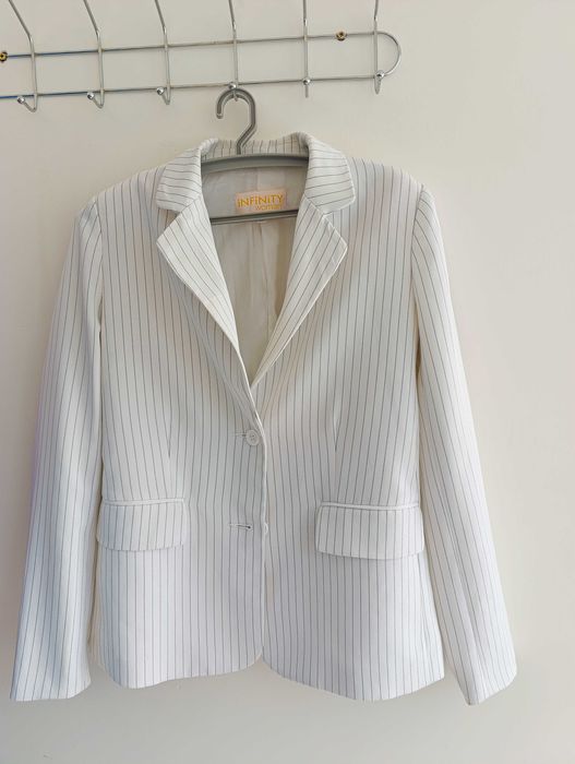 Женская одежда в отличном состоянии