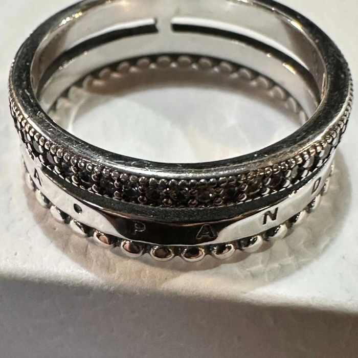 Гривна Пандора|Pandora