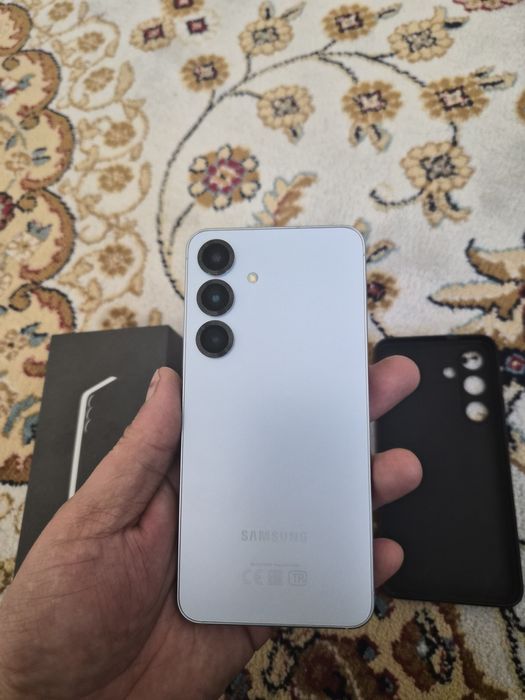 Продается телефон