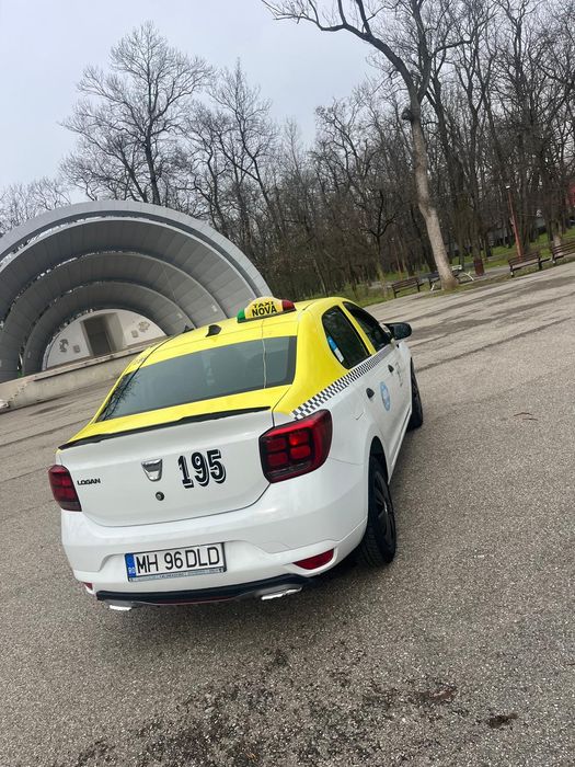 Vând firma taxi cu mașina Dacia logan ,motor 1.0 l , gaz omologat 2020