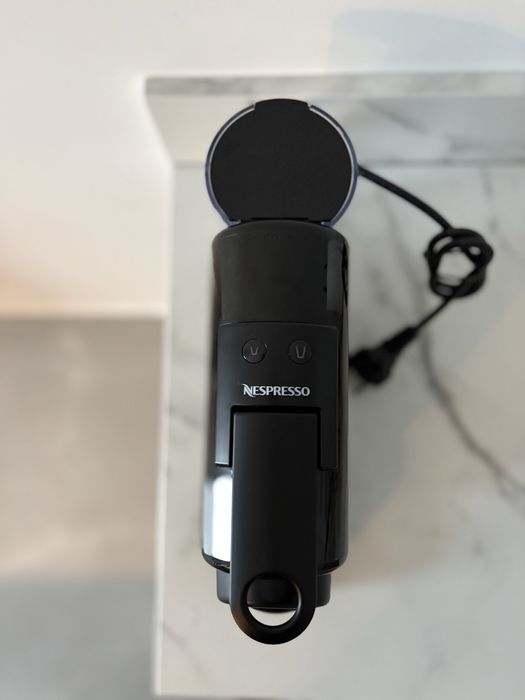 Aparat cafea Nespresso De’Longhi