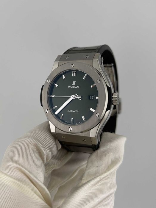 Наручные часы Hublot Classic Fusion