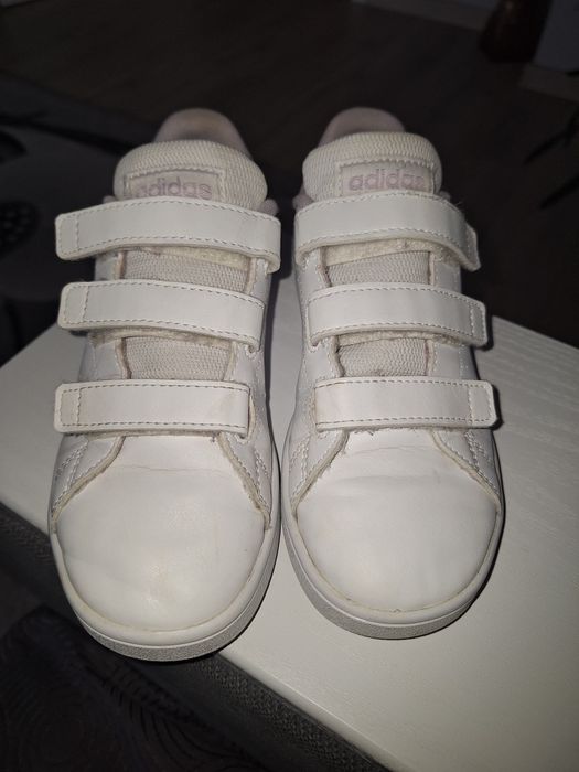 Адидас маратонки 33 номер