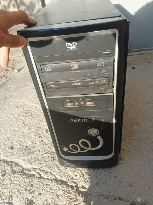 Продаётся процессор от компьютера колонка клавиатура и мышка