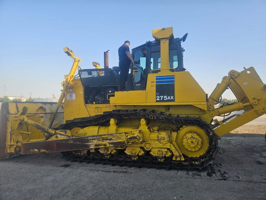 Продам Бульдозер Komatsu-D275AX-5