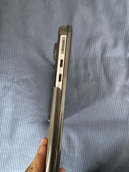 Apple Macbook Air M2 2022г