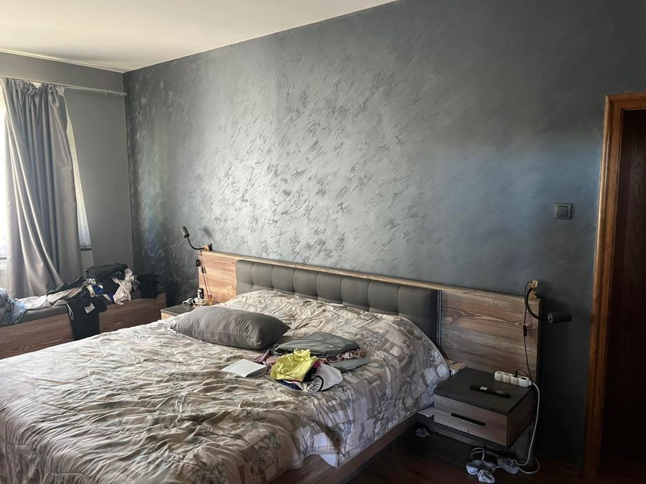 Три етажна вила в Марково