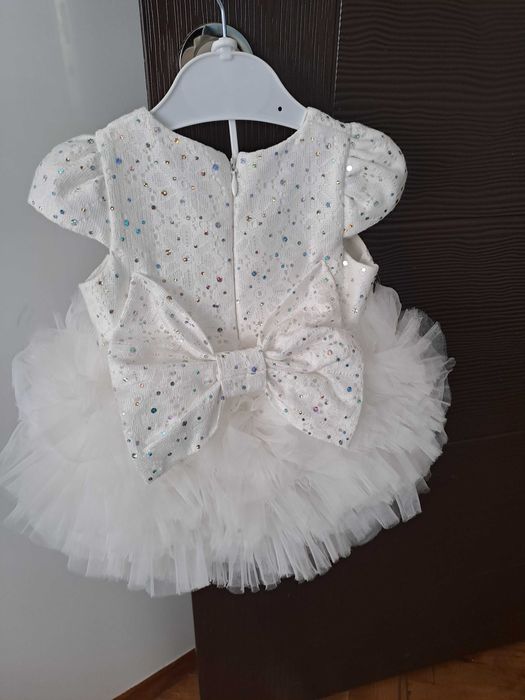 Бебешка бяла рокля