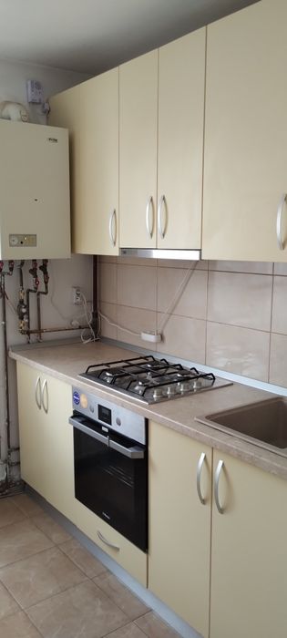 Apartament 3 camere Campulung Muscel, ultracentral.