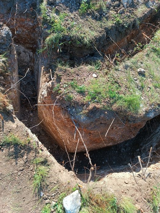 ВиК услуги права и обратна вода Услуги с багер всякакви изкопи за осно