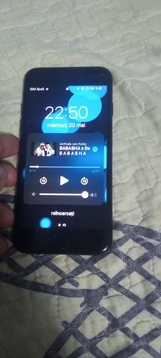 iPhone 7  ........