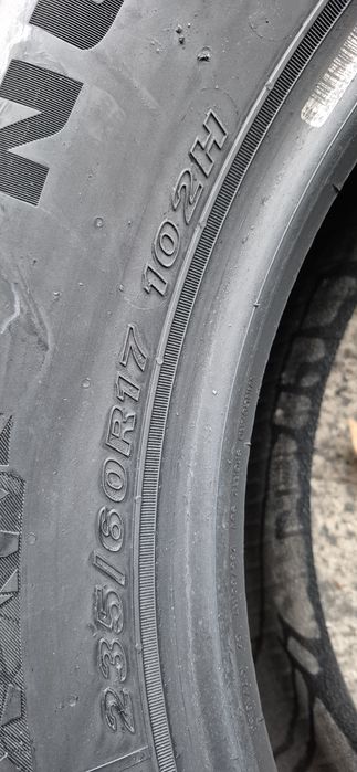 4 anvelope iarna ca noi Nexen.Pretul este pe bucata.