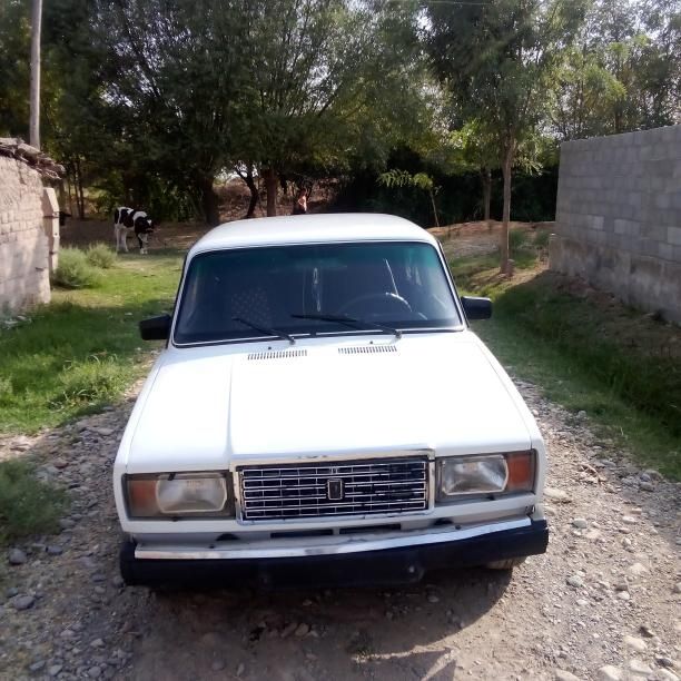 Vaz2107 oq sotiladi oldi orqa but