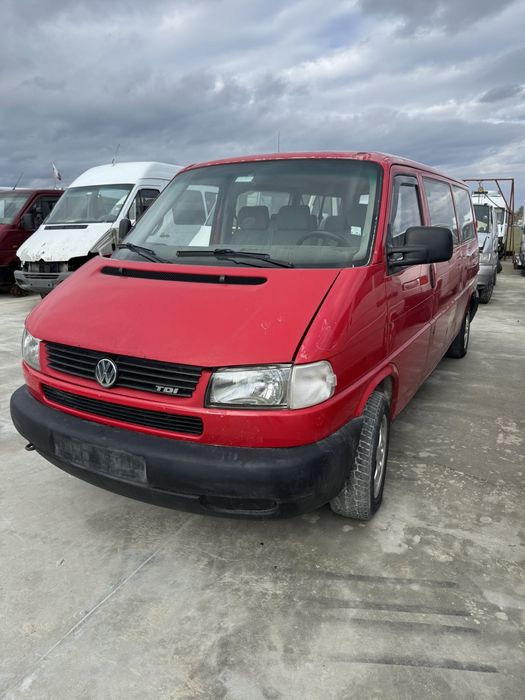 VW Transporter T4 2.5TDI / Транспортер Т4 САМО  НА ЧАСТИ 
САМО НА Ч