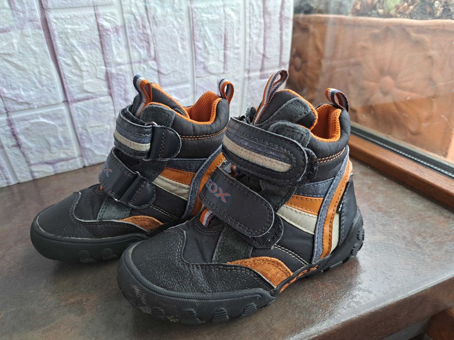 детски ботуши,зимни обувки,боти,апрески,Geox номер26 за момче,геокс