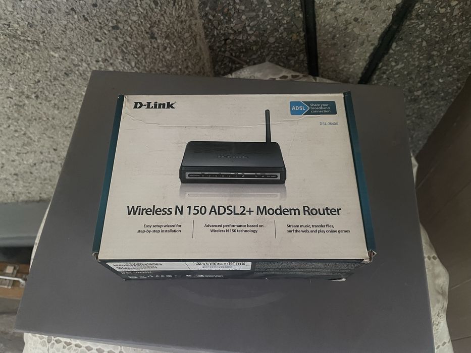 Wi-Fi роутер ADSL2+ D-Link DSL-2640U