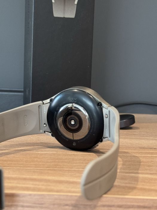 Samsung Galaxy Watch 5 Pro Impecabil + accesori gratuite