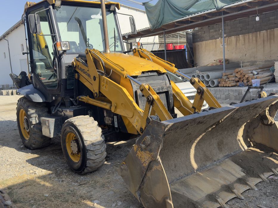 Lugong 765 modeli  (jcb) sotiladi.