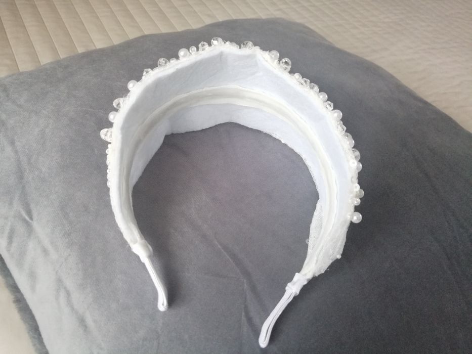 Diadema /cordeluta lată cu perle