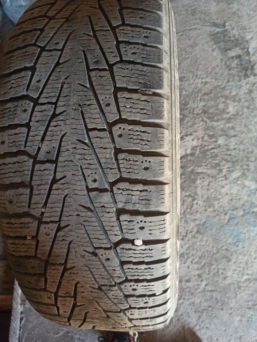 Продам б/у зимняя резина