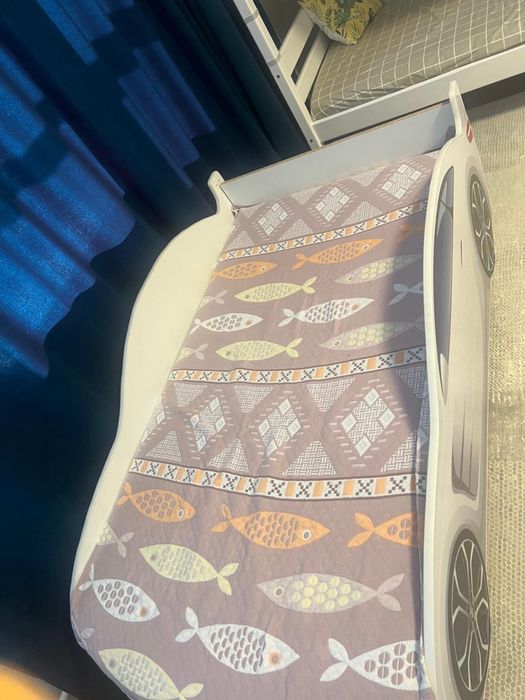 Продам детскую кроватку